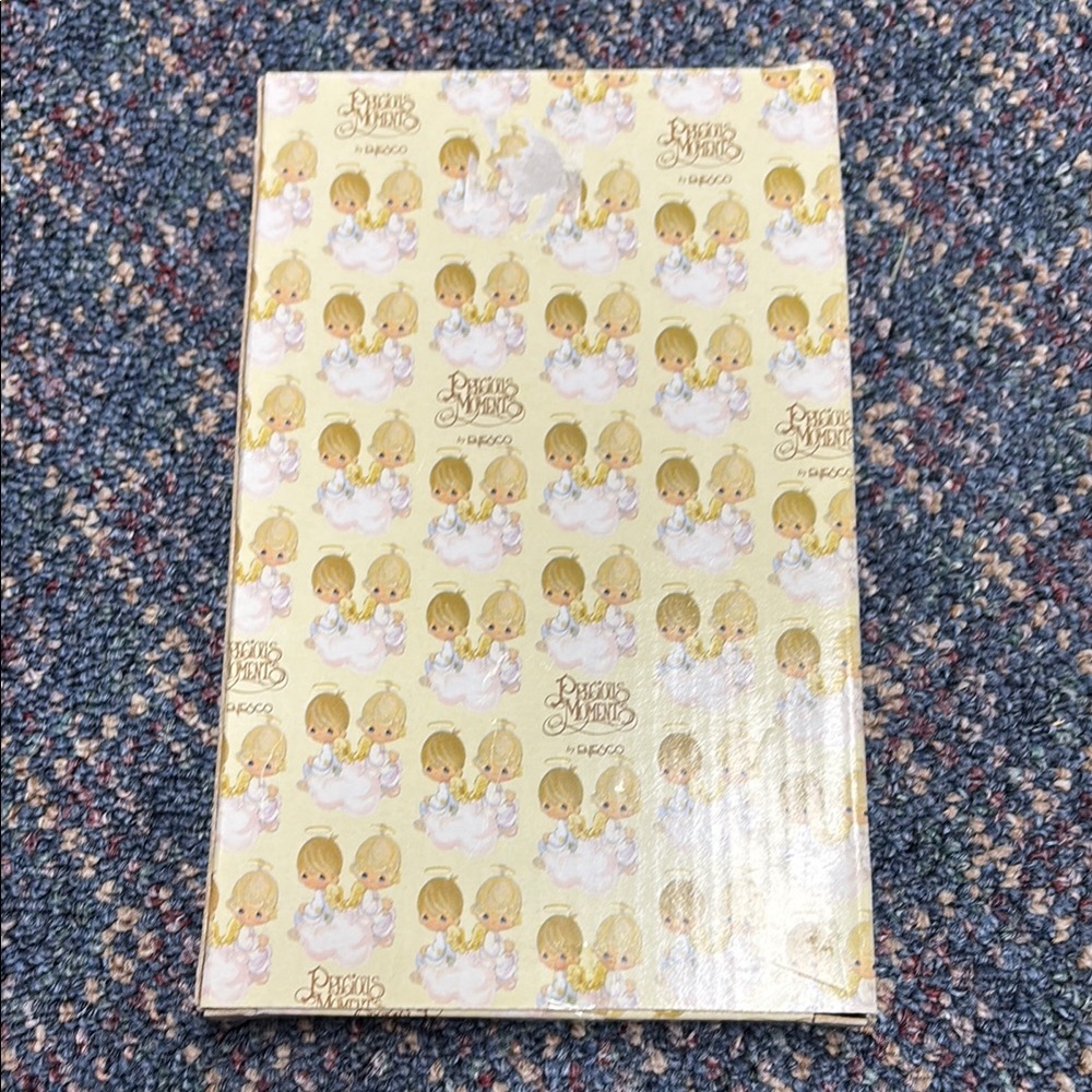 New but opened box Precious Moments Jesus Loves Me baby girl large wall cross